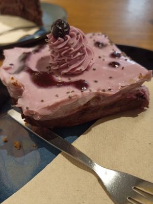Blueberry tart at Lucifer Lives in Brussels