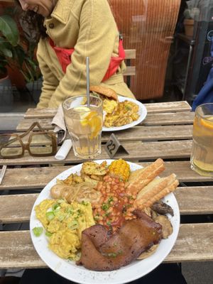 English breakfast brunch  at Lucifer Lives in Brussels