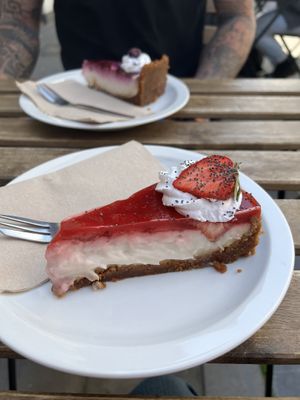 Vanilla & Strawberry custard pie - Blueberry & Speculoos cheezecake   at Lucifer Lives in Brussels