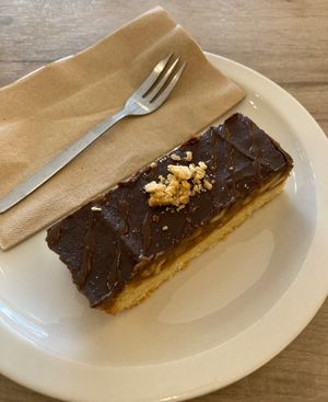 Vegan millionnaire shortbread at Lucifer Lives in Brussels