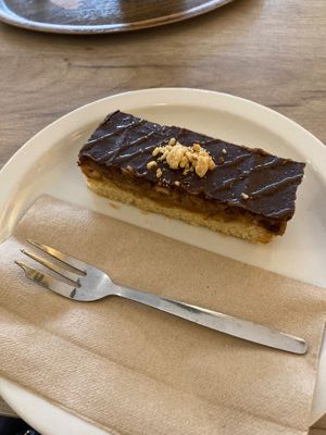 Vegan millionnaire shortbread at Lucifer Lives in Brussels