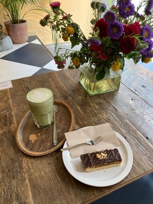 Vegan millionnaire shortbread And matcha latte with coconut milk  at Lucifer Lives in Brussels