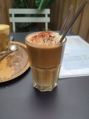 Vanilla coffee float (7€) at Lucifer Lives in Brussels
