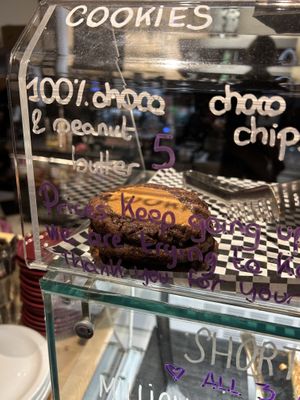 
100% choco & peanut butter 5€  at Lucifer Lives in Brussels