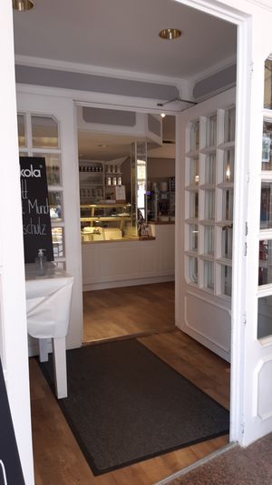 Eingang at Tortenbakker im Café Meister in Bad Bevensen