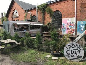 @vegandottir food trailer and atmosphere at VeganDóttir in Aalborg