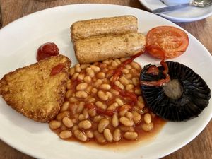 Vegan breakfast also came with toast (not pictured)  at The Greenwood Tree in Lyndhurst