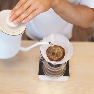 V60 at SĪTÚ Coffee & Tea in Prague