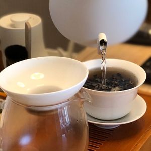 Tea at SĪTÚ Coffee & Tea in Prague