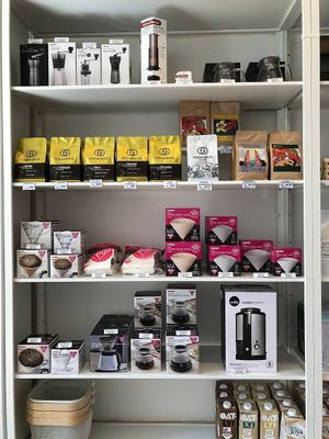 coffee and equipment at SĪTÚ Coffee & Tea in Prague