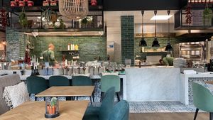 open kitchen at Amiceria in Bad Saarow