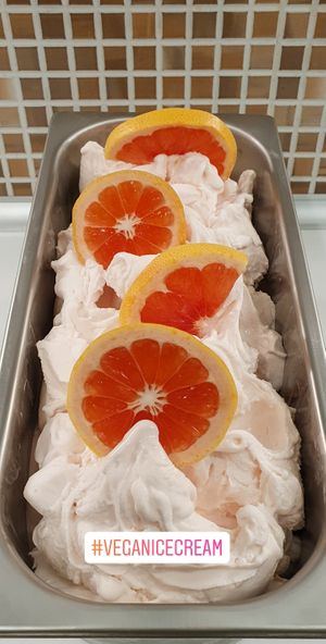 Pure Grapefruit at Cats & Monsters  in Athens