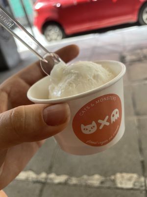 Lemon at Cats & Monsters  in Athens