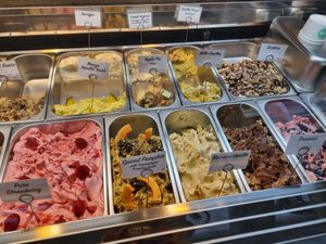 😍 heaven at Cats & Monsters  in Athens