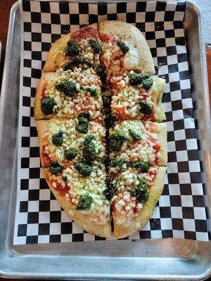 Vegan pizza at Cast Iron Trading Co in Stockton