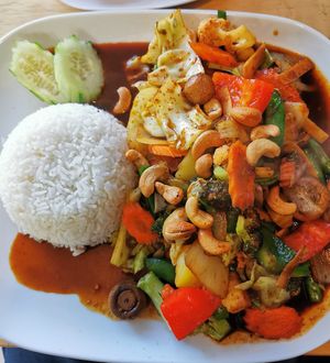 7. Pad Med Ma-Maung (Fried Vegetables) at Pinto Thai in Herning
