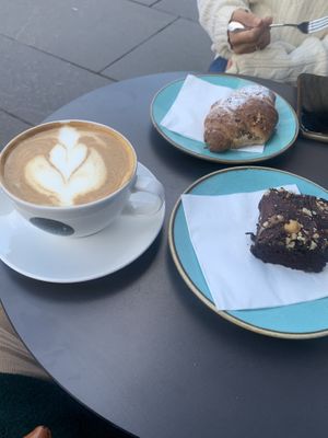   at Gordon St Coffee in Edinburgh