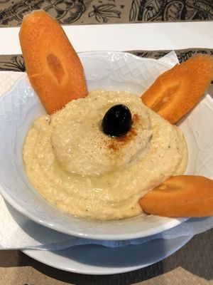 Humus casero  at Tulsi in Barcelona