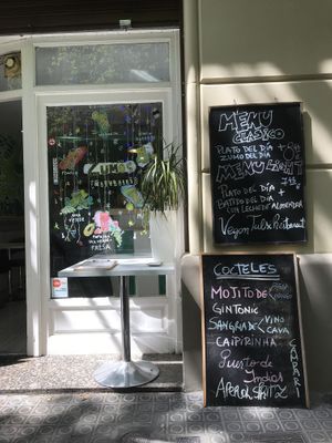 Entrance at Tulsi in Barcelona