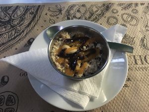 Apple crumble  at Tulsi in Barcelona