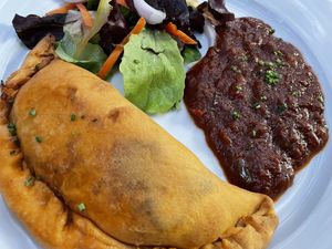 Empanada de espinacas con tofu at Tulsi in Barcelona