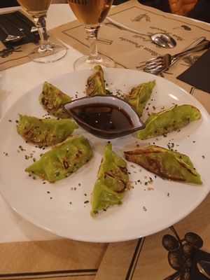 Gyozas de verduras at Tulsi in Barcelona