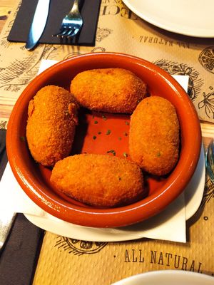 Croquetas de setas at Tulsi in Barcelona