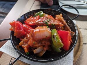 Tapas Saitan mit Gemüse, schön scharf at Tulsi in Barcelona