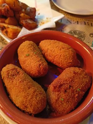 Croquetas at Tulsi in Barcelona