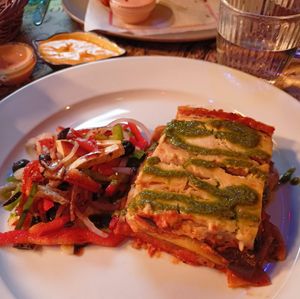 No em recorde, lasagna prob at Tulsi in Barcelona