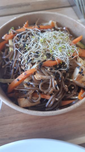 Tofu soba noodles - take out at Tulsi in Barcelona
