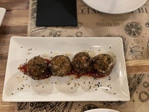 Buñuelos de espinacas  at Tulsi in Barcelona