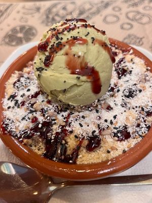 Apple Crumb with Pistachio Ice Cream at Tulsi in Barcelona