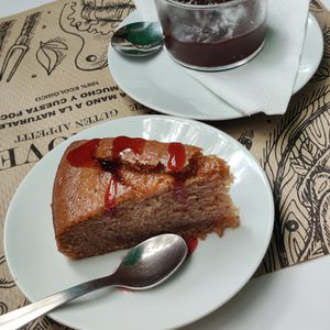 The tarta de manzana 🍎 at Tulsi in Barcelona