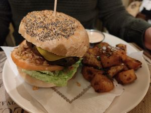 Hamburguesa de champiñones at Tulsi in Barcelona
