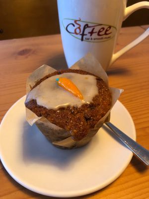 vegan carrot cake muffin  at 12-Inch CofFee in Saas-fee