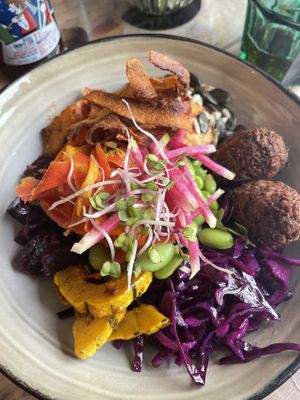 Buddha bowl  at Tabula Rasa in Colmar