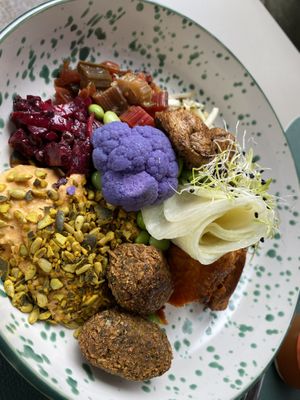 Buddha bowl  at Tabula Rasa in Colmar