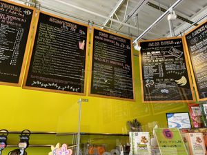 Menu at Juice N Blendz in Massapequa