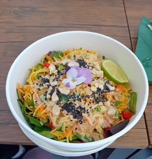 Babhla núdail Téalainnis- an bhlasta ar fad at Seed and Soul in Dingle