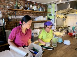 Very friendly and competent staff  at Samui Thai Kitchen in Gothenburg