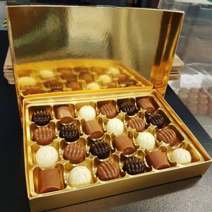 A box of 24 pralines for a birthday gift 😍 at Mosters Praliner in Malmo