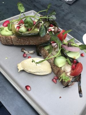 Vegan toast at Maison Mathis in Hasselt