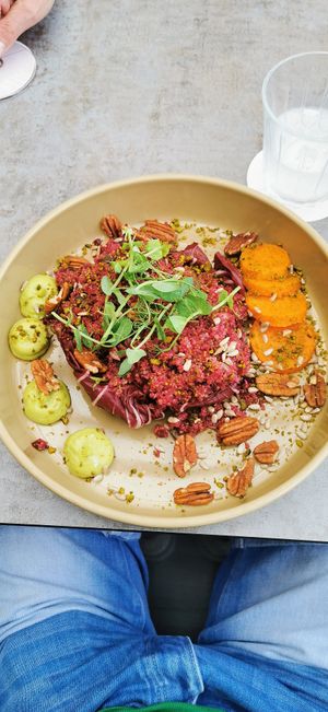 Super food salade at Maison Mathis in Hasselt