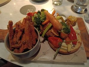 Vegan burger at Maison Mathis in Hasselt