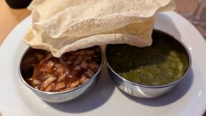 Pappadum and chutneys at Kisimul Cafe in Isle Of Barra