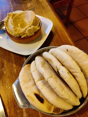 Hummus with pita at Blooming Cactus in Lanzarote