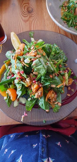 Superfood salad at The Beehive in Keel