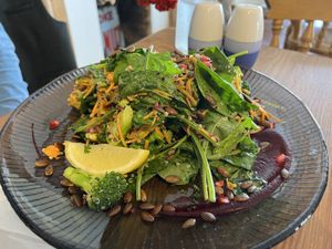 Superfood salad  at The Beehive in Keel