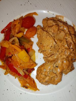 Heura amb salsa peperona at El Petit Vegà d'en Pep i la Laura in Tavertet